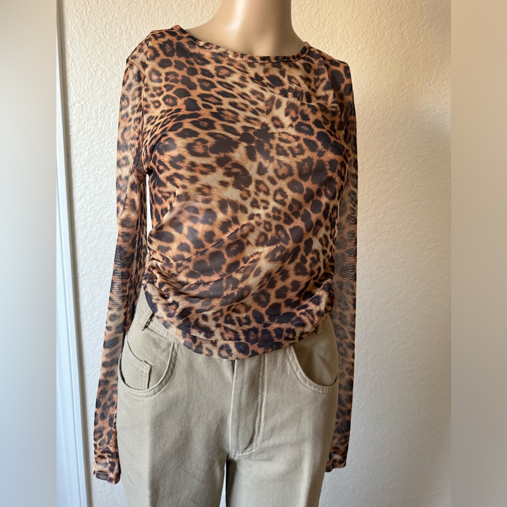Heart hips cheetah print mesh long sleeve top